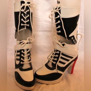 Harley Quinn boots